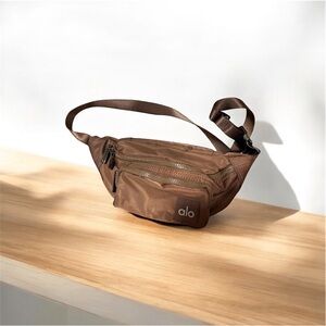 ALO Yoga Belt Bag
